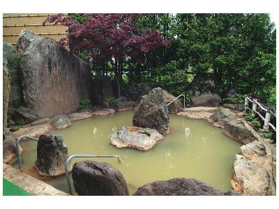 Open-air bath